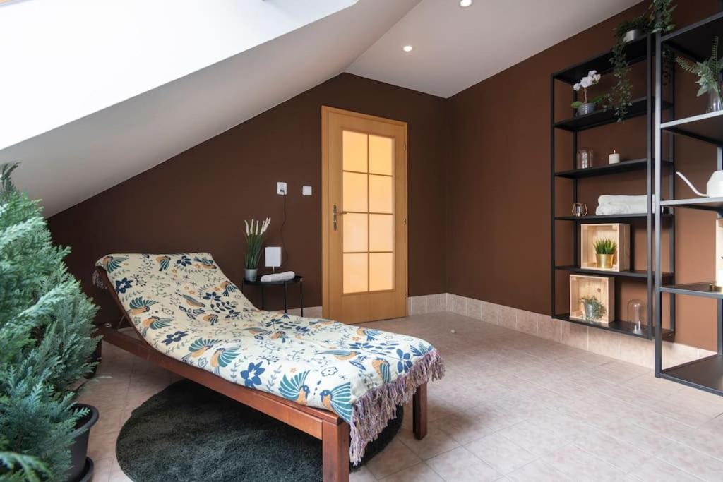 5bd Duplex - Billiard - Cinema - Prag